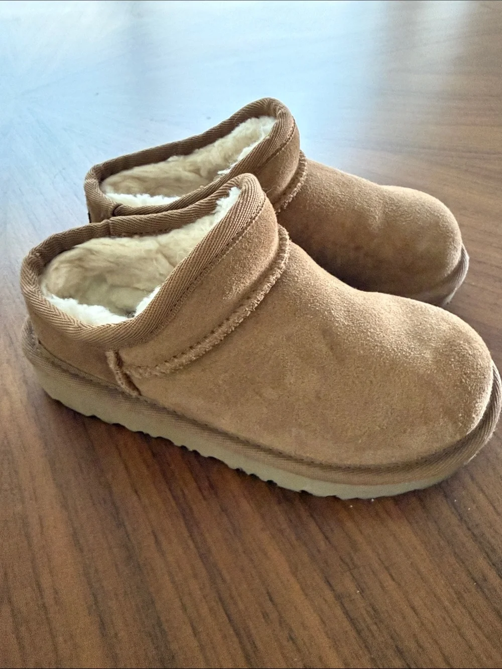 UGG Kids Tan Suede Plush-Lined Slip-On Footies